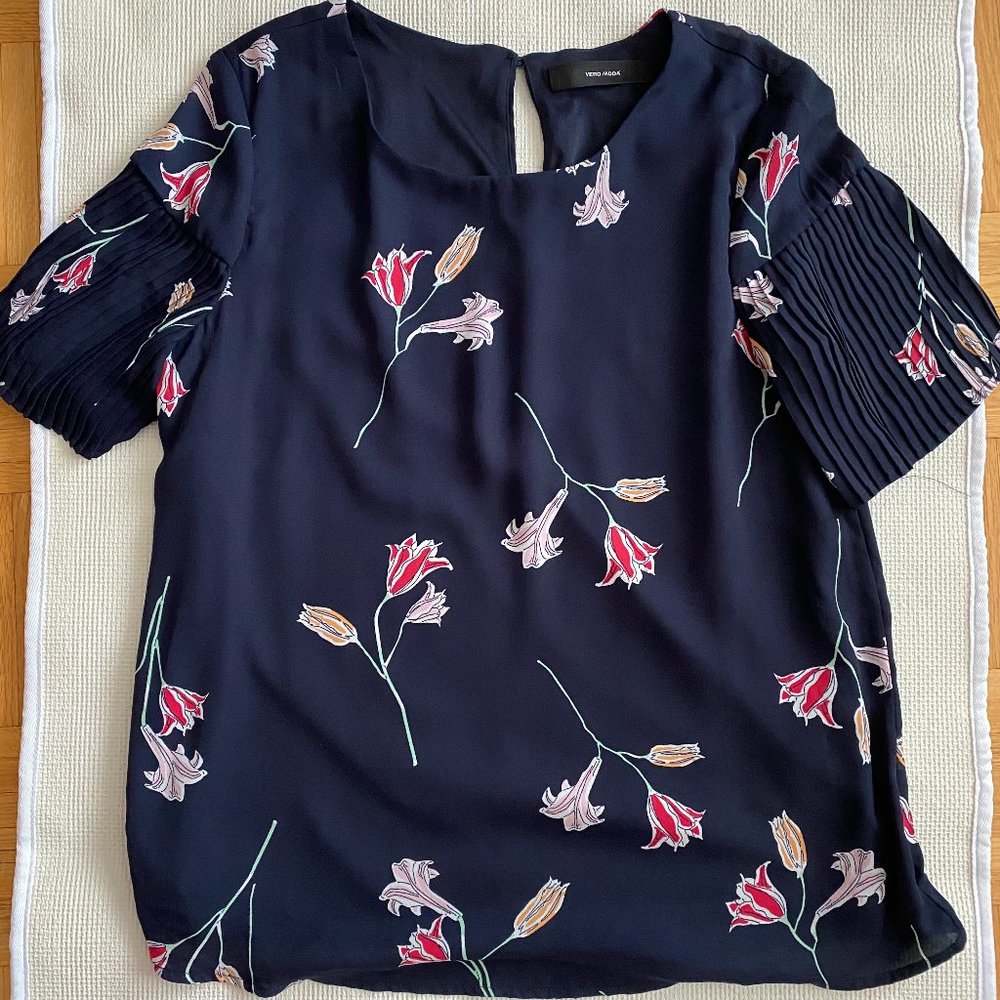 Vero Moda Short Sleeve Blouse - Size Medium